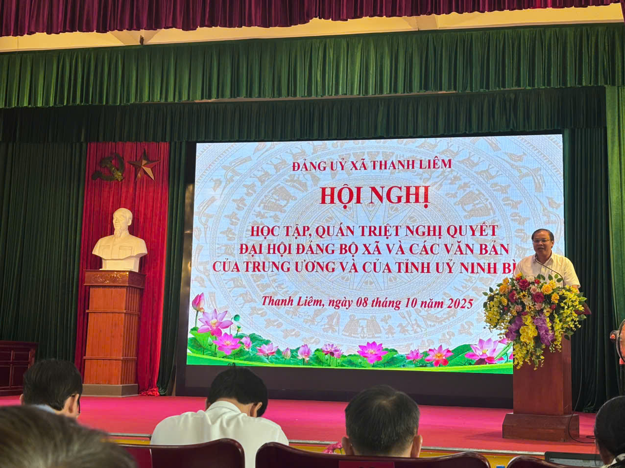 Chiều ngày 08/10/2025 Đảng uỷ xã Thanh Liêm tổ chúc hội nghị “Học tập, quán triệt nghị quyết đại hội Đảng bộ xã và các văn bản của Trung ương và của tỉnh Ninh Bình”